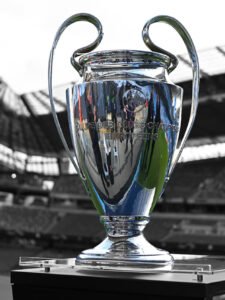 El Real Madrid y el Manchester City arrancaron la Champions League con paso firme